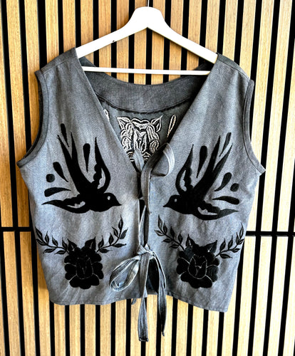 Pajaros Gris Vest