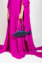 Pescado Crossbody