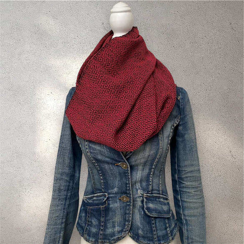 Telar Infiniti Scarf