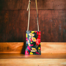 Flor de Pitaya Crossbody