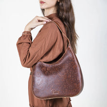 Liebre Asymmetrical Shoulder Bag