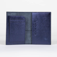 Liebre Passport Holder