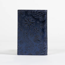 Liebre Passport Holder