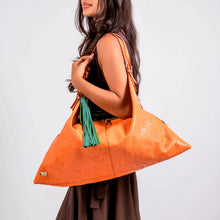 Liebre XL Shoulder Bag