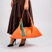 Liebre XL Shoulder Bag