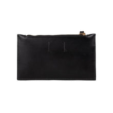 Barro Negro Wristlet